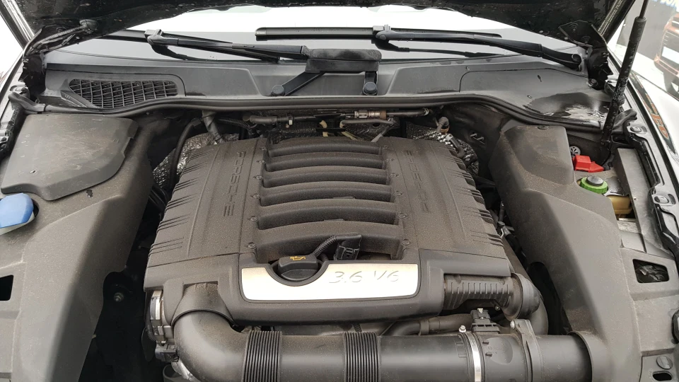 Porsche Cayenne 5