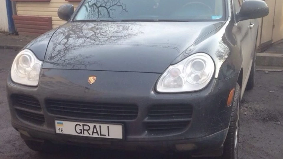 Porsche Cayenne 2