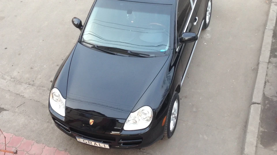 Porsche Cayenne 4