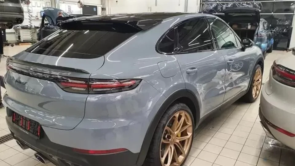 Porsche Cayenne BORSCHE 3