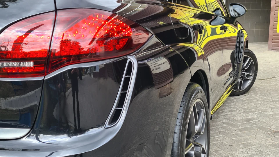 Porsche Cayenne Caractere Exclusive 4