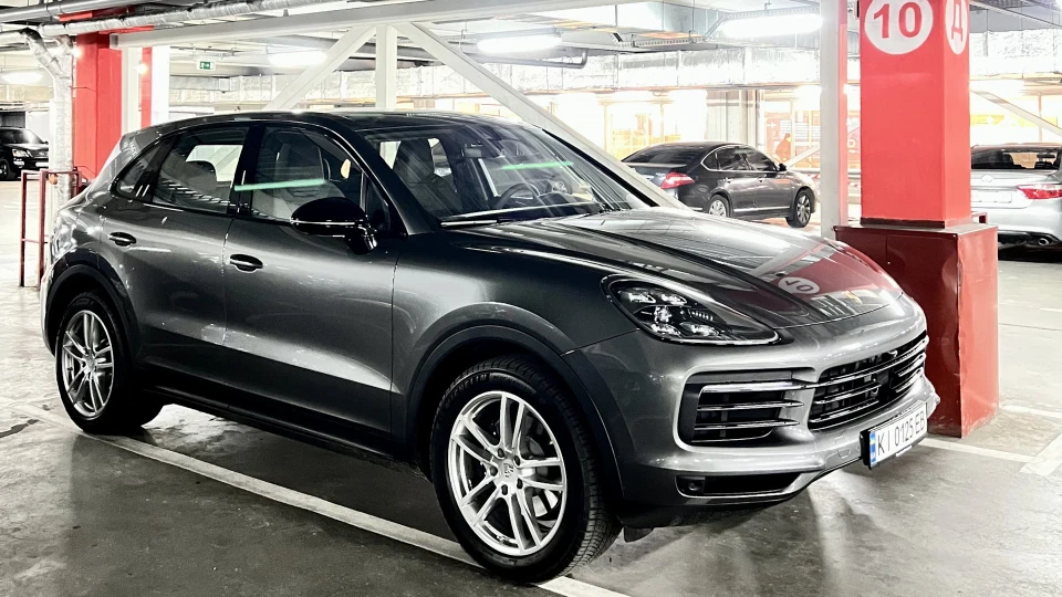 Porsche Cayenne Comfy rocket