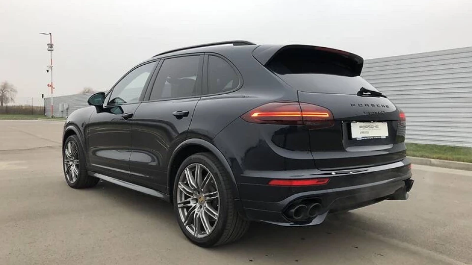 Porsche Cayenne GTS 3