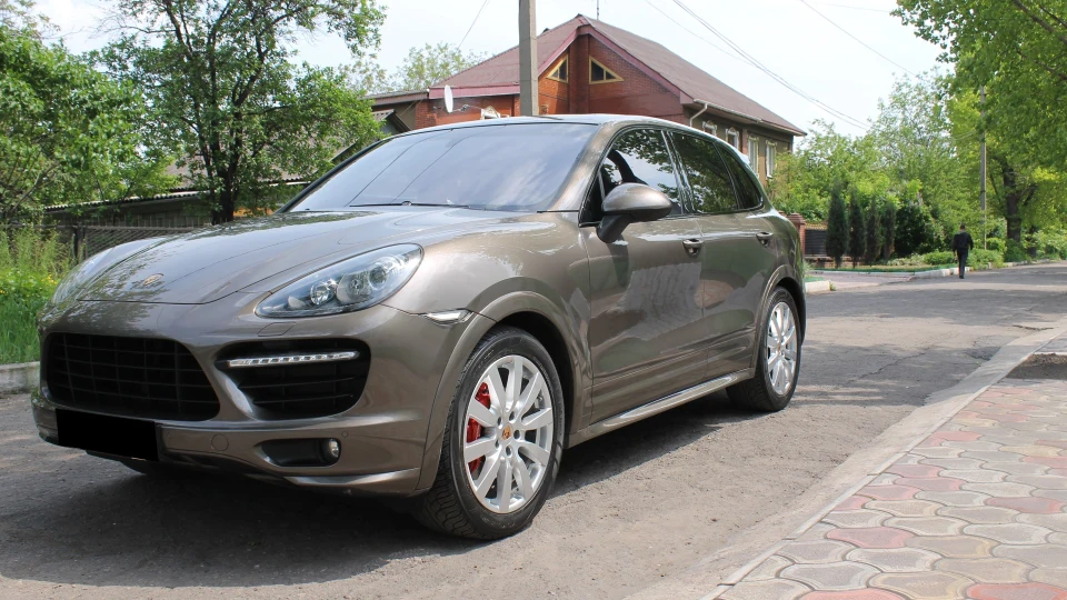 Porsche Cayenne GTS 3