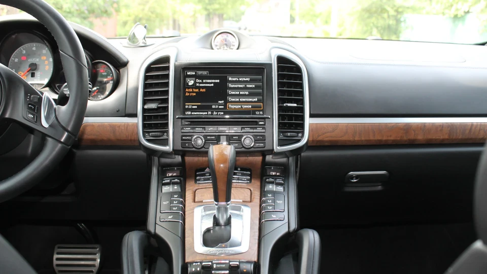 Porsche Cayenne GTS 5
