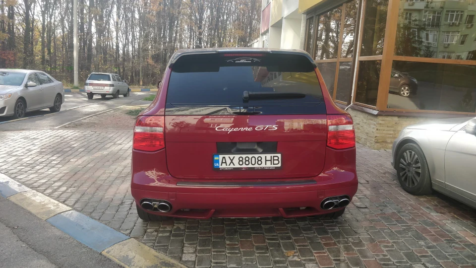 Porsche Cayenne GTS 5