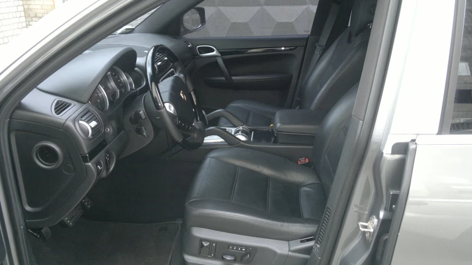 Porsche Cayenne S 4.8 2