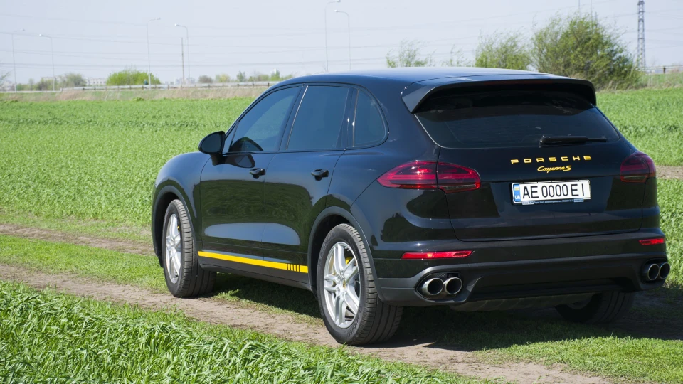 Porsche Cayenne S BiTurbo Monster 2016 ✊ 3
