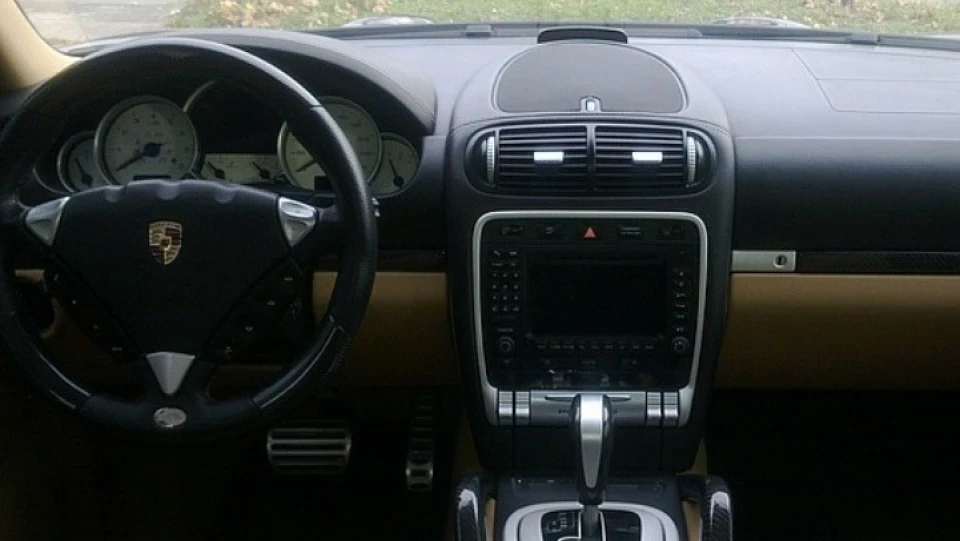 Porsche Cayenne Turbo Magnum JP 4