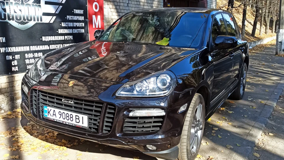 Porsche Cayenne Turbo блискавка 2