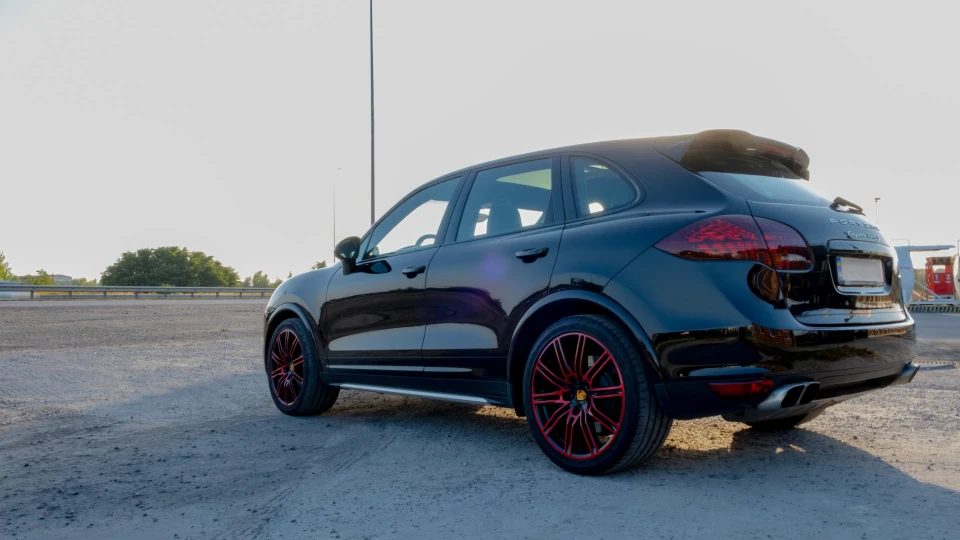 Porsche Cayenne TURBO S 3