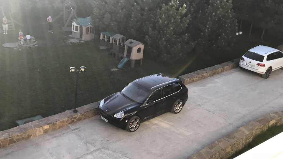 Porsche Cayenne Turbo S 4