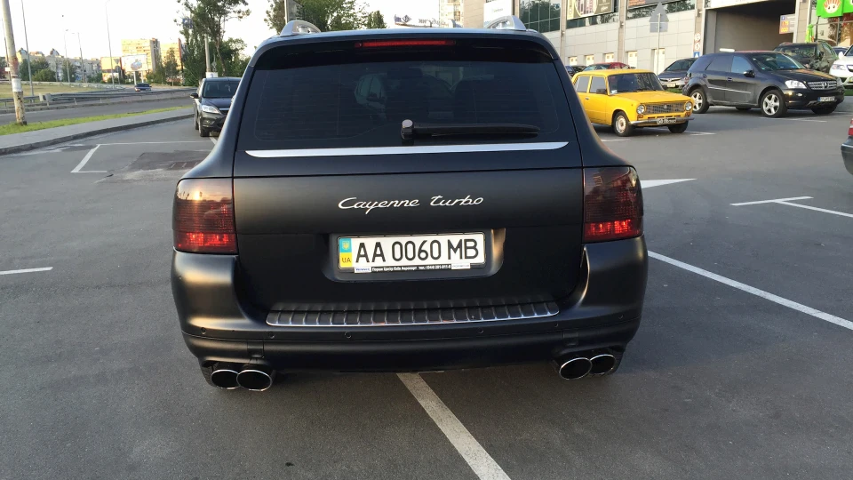 Porsche Cayenne Turbo 4