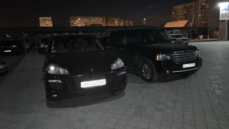 Porsche Cayenne TURBO 2