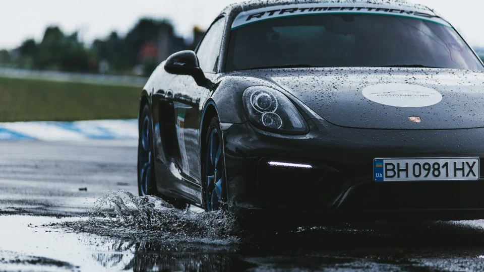 Porsche Cayman