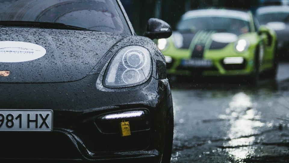 Porsche Cayman 2