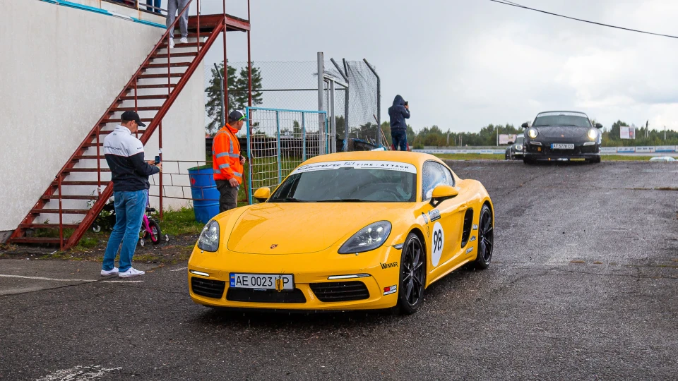 Porsche Cayman 🐊 4