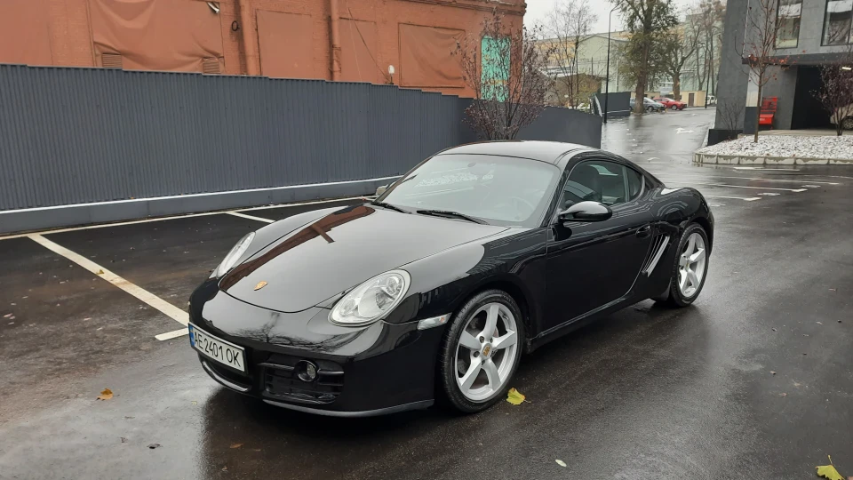 Porsche Cayman 2