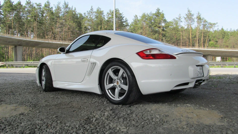 Porsche Cayman Kai 5