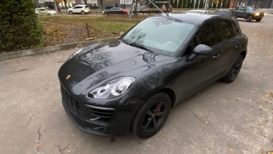 Porsche Macan 2
