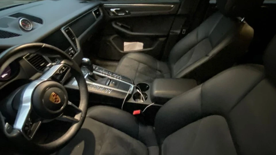 Porsche Macan 5