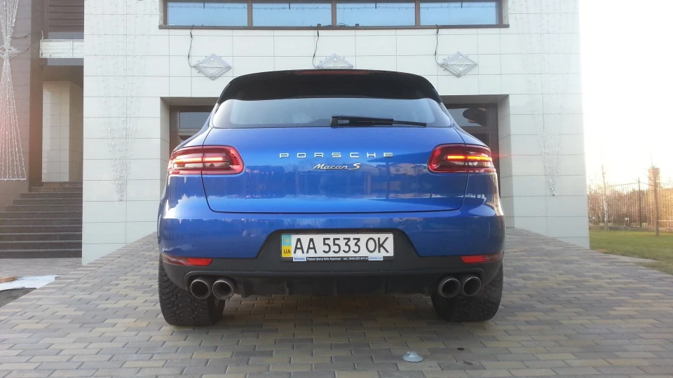 Porsche Macan S 2