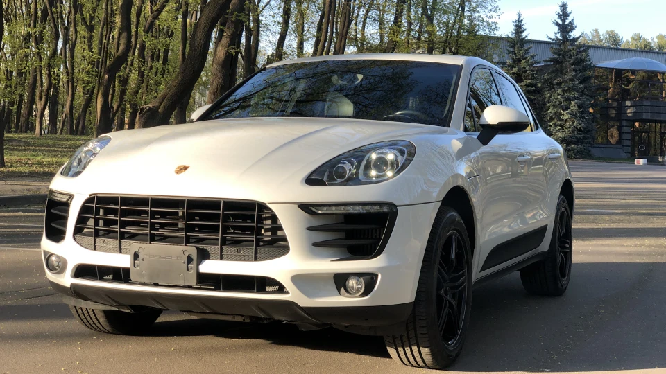Porsche Macan S