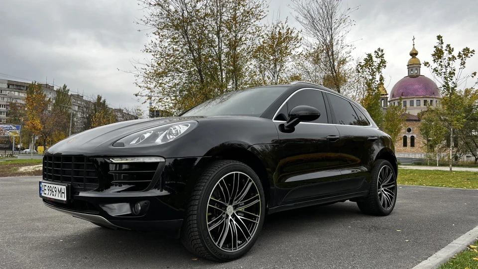 Porsche Macan S