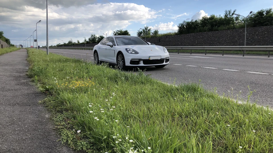 Porsche Panamera 2