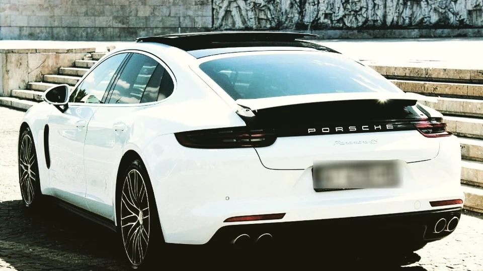 Porsche Panamera 4S 4
