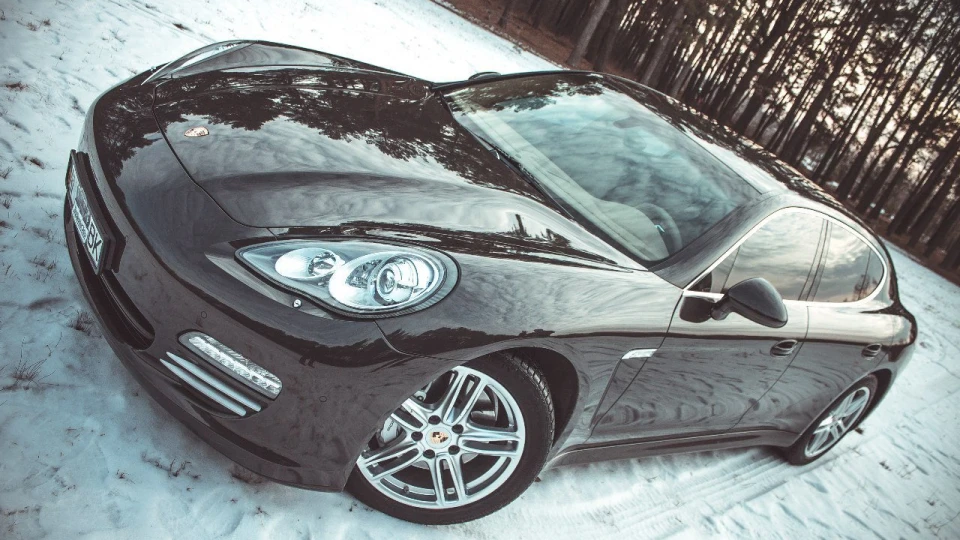Porsche Panamera 4S 2