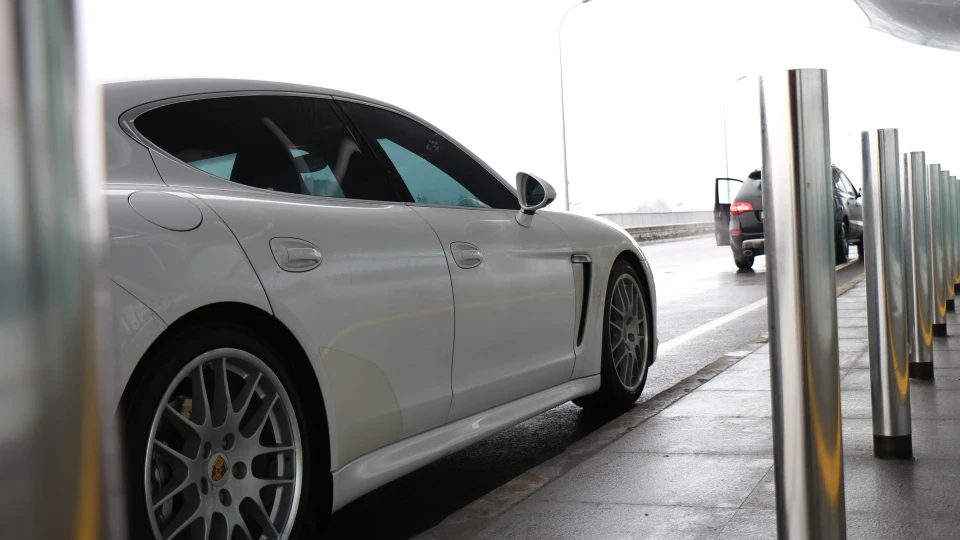 Porsche Panamera "casual elegance" 3