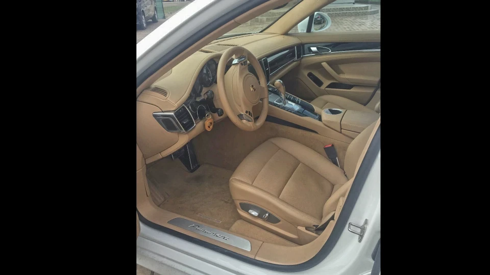 Porsche Panamera DIESEL 3