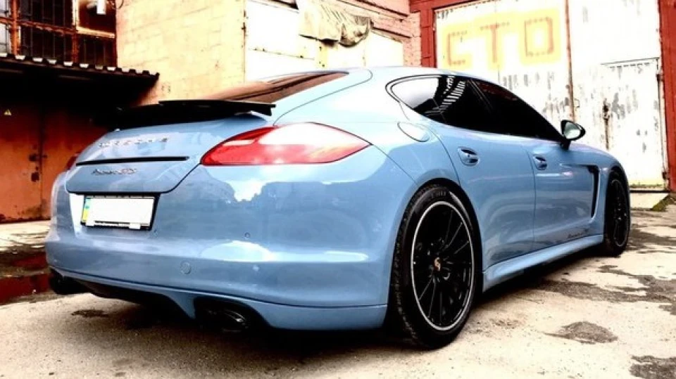 Porsche Para GTS Ethnic Fury 2