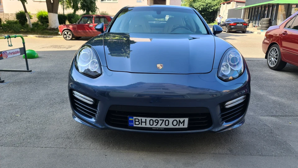 Porsche Panamera HRE 3