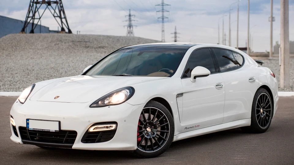 Porsche Panamera Turbo "GAME OVER" 770hp+ 4
