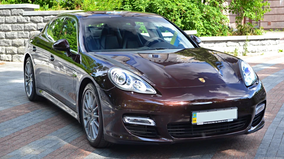 Porsche Panamera Turbo-Ideal GT 2