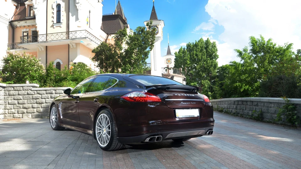 Porsche Panamera Turbo-Ideal GT 5