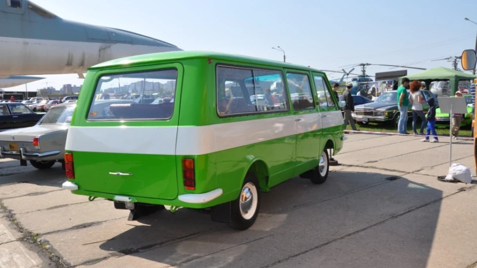 РАФ 2203 пасажирський 2