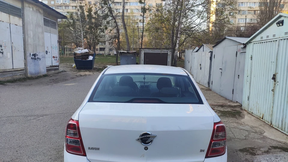 Ravon R4 Лімузинчик) 4