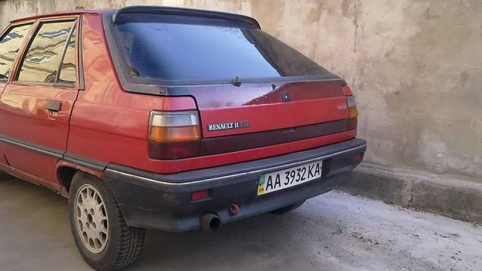 Renault 11 2