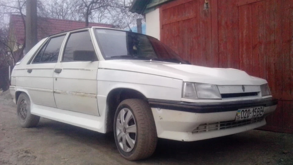 Renault 11 Базарний набір 1,7 моно 2