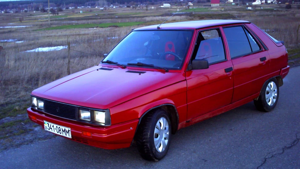 Renault 11 На100яща FRANцужинка 3