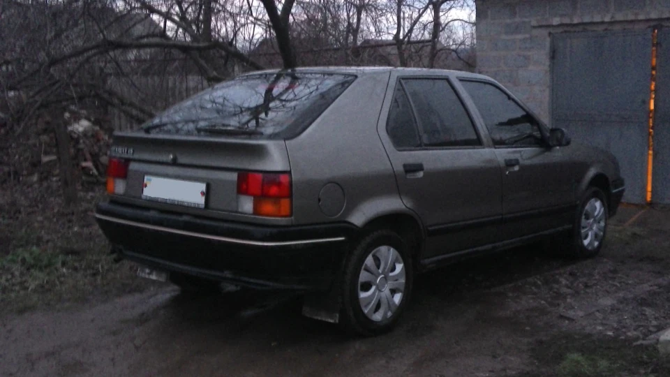 Renault 19 2
