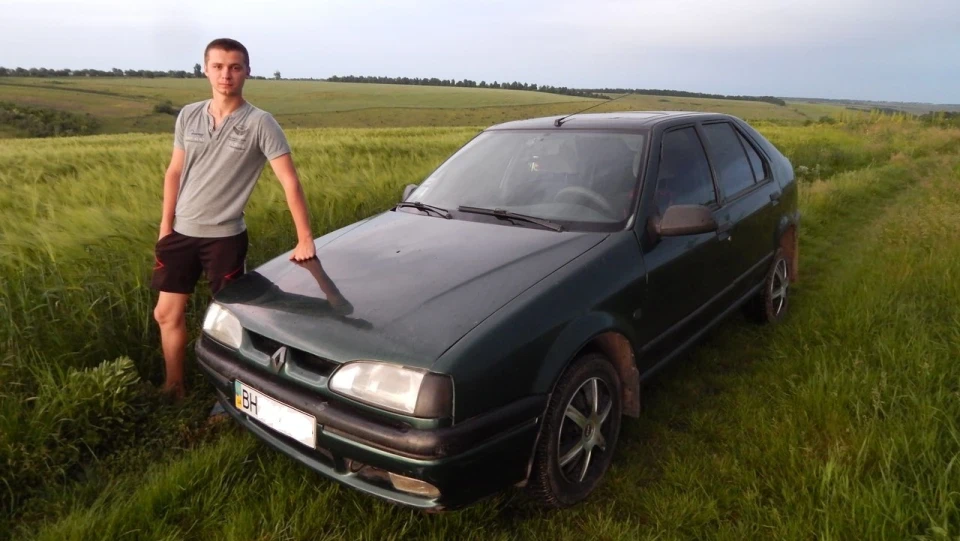 Renault 19