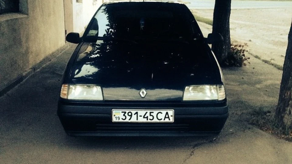 Renault 19 4