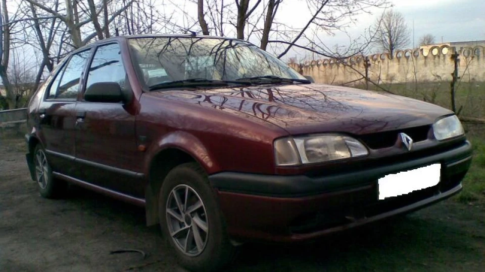 Renault 19