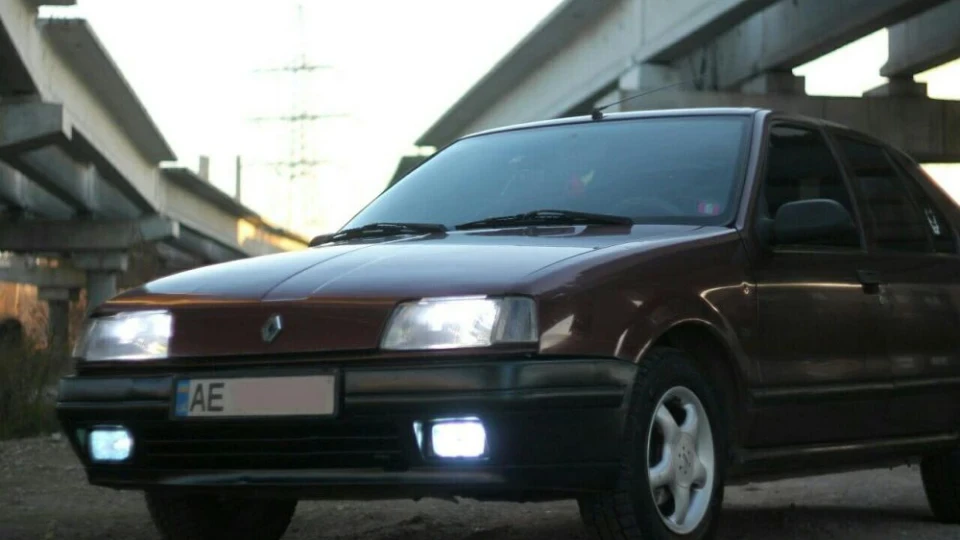 Renault 19 2