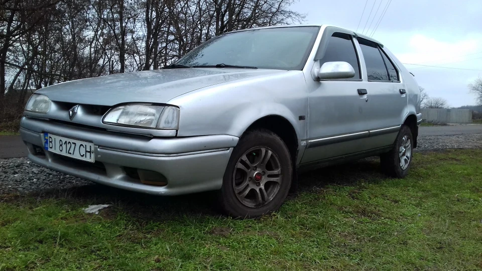 Renault 19 2