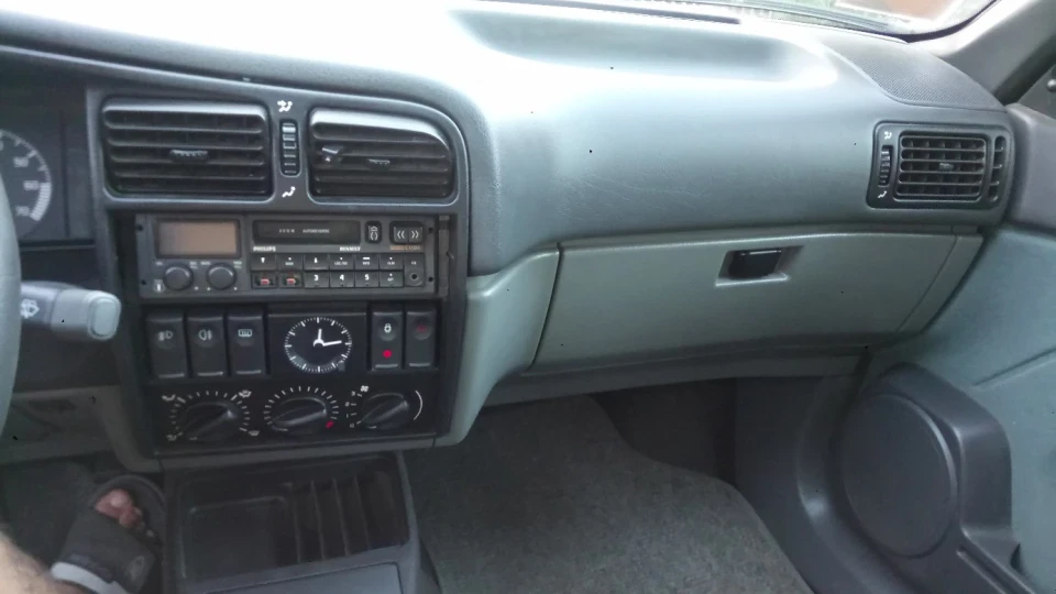 Renault 19 Ｇｒｅｅｎ　Ｔｏａｄ 3